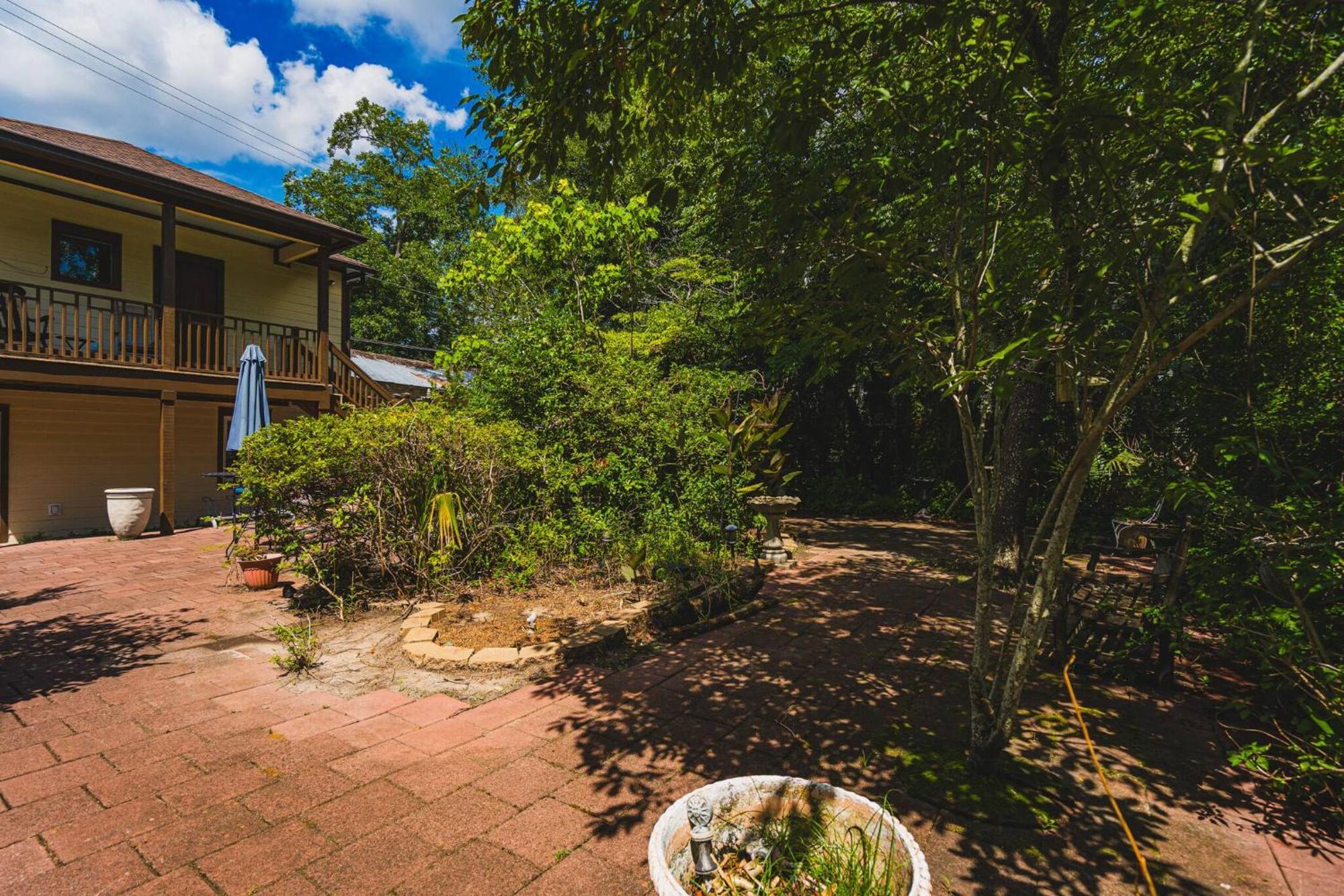 Victorian Modern In Carriage House - Unit B Penzion *